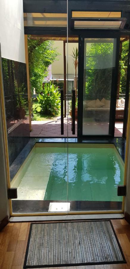 La Casa Con Piscina Riscaldata Interna Anna Luxury Garden Apartment Pisa Exterior photo